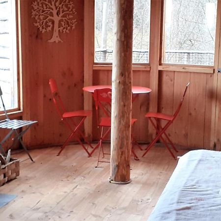 Hôtel Cabanes et Yourtes de la Vallée de l'Ance à Sauvessanges Extérieur photo