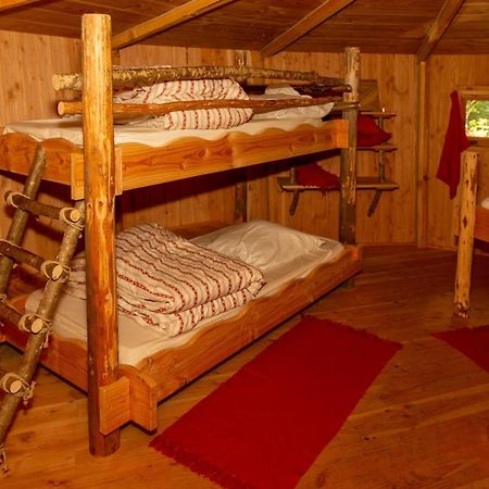Hôtel Cabanes et Yourtes de la Vallée de l'Ance à Sauvessanges Extérieur photo